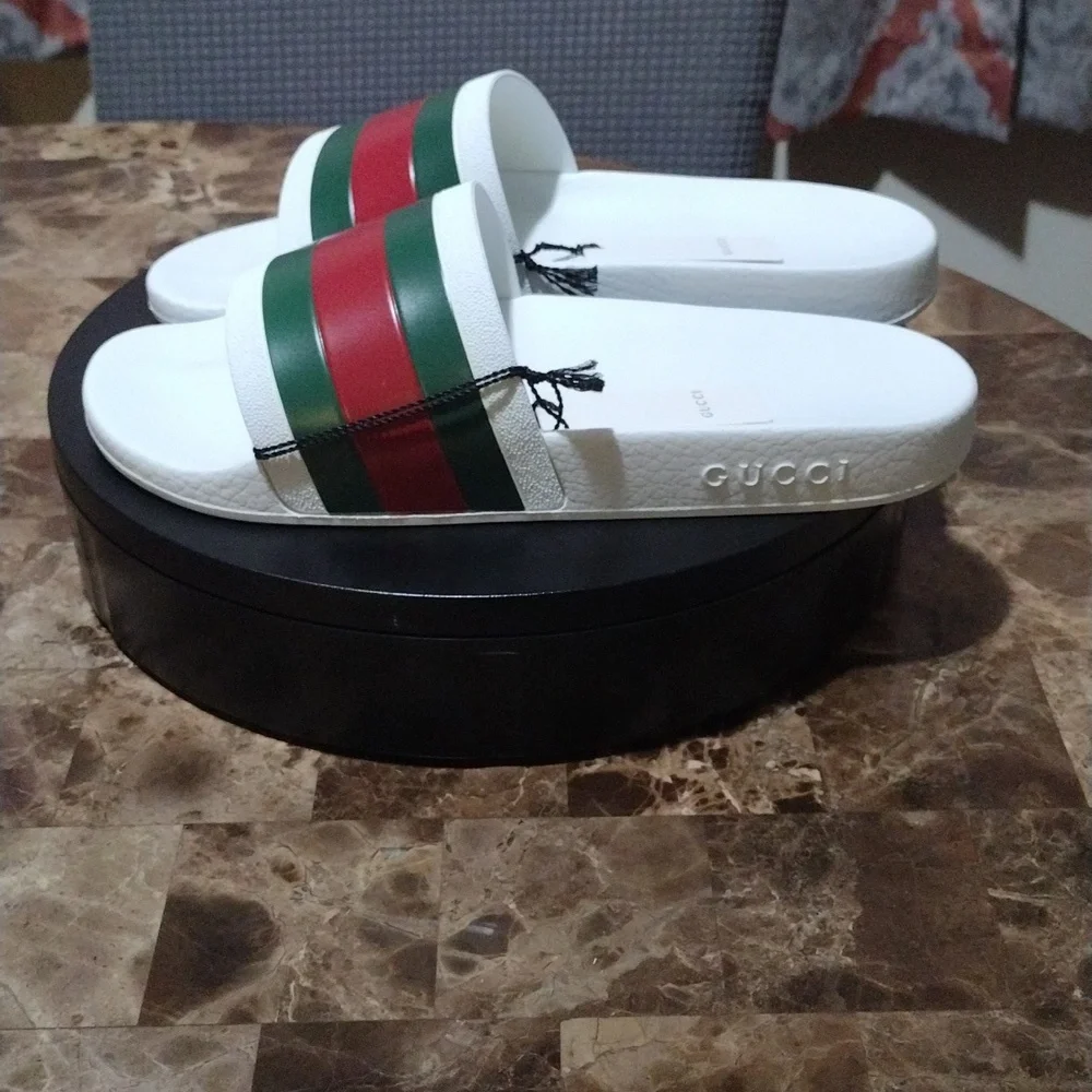 Gucci Slides - Picture 9 of 16